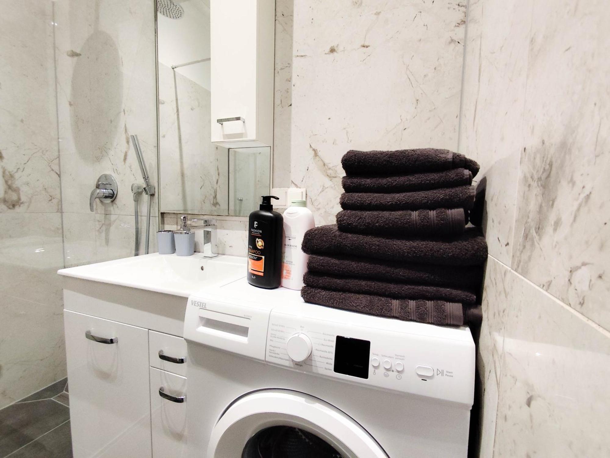 Cozy Apartments In Central Location With Free Parking Відень Екстер'єр фото