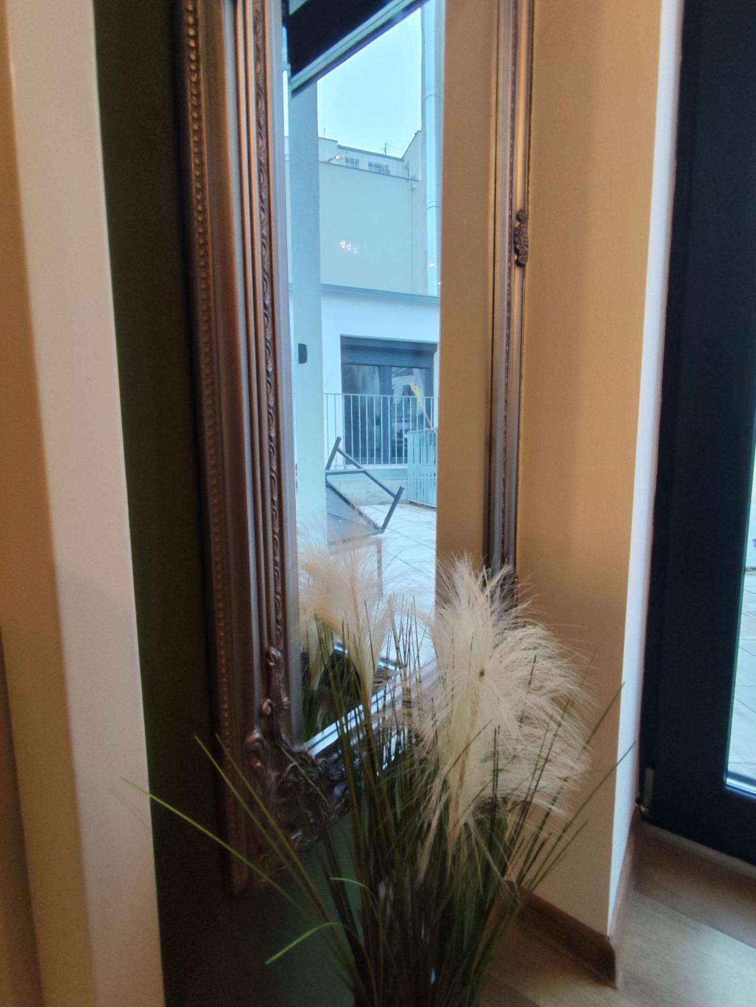 Cozy Apartments In Central Location With Free Parking Відень Екстер'єр фото