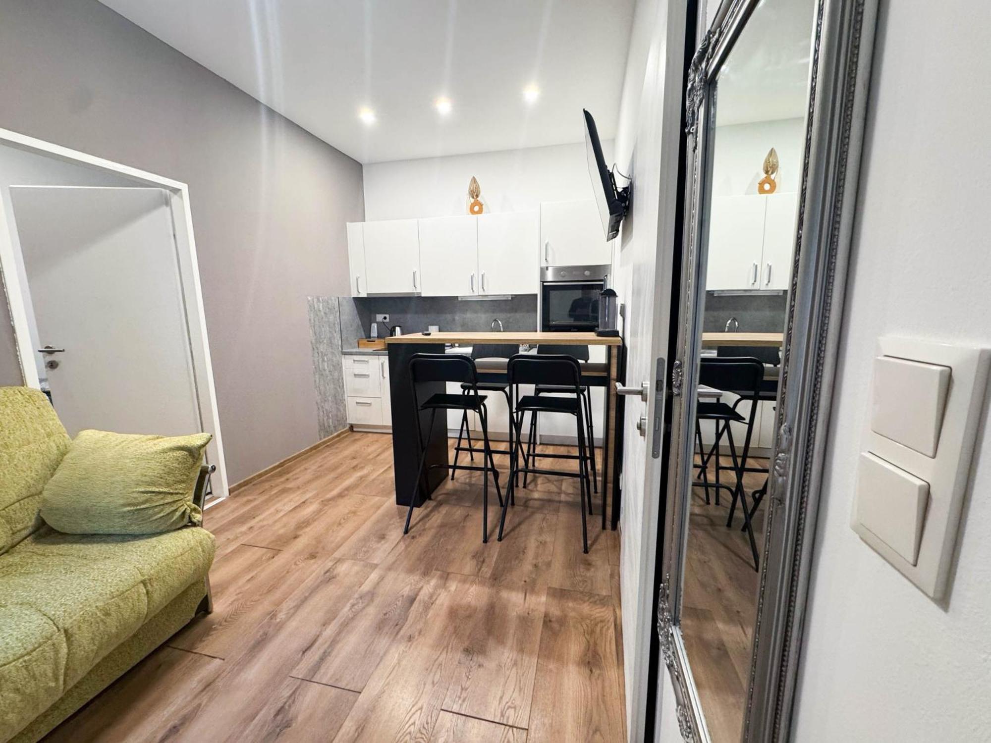 Cozy Apartments In Central Location With Free Parking Відень Екстер'єр фото